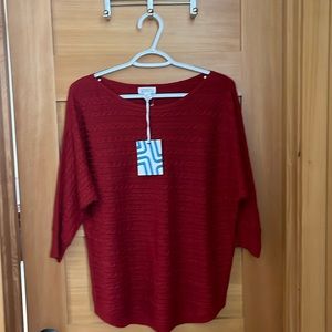 Women’s sweater lightweight